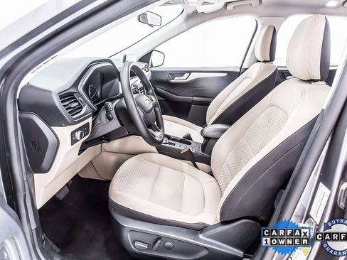 Used 2021 Ford Escape SE image 24