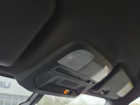 Used 2022 Subaru WRX AWD/4WD image 9