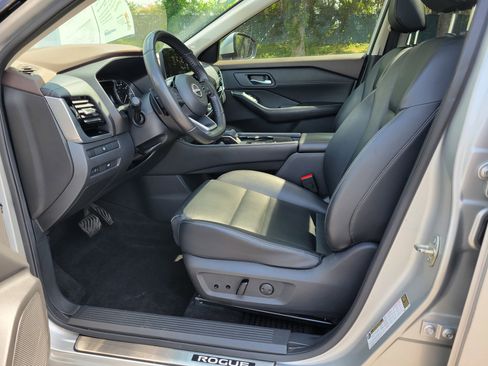 Used 2023 Nissan Rogue SL w/ SL Premium Package FWD image 30