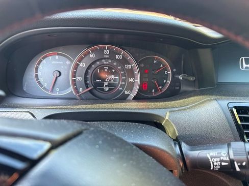 Used 2017 Honda Accord Sport Special Edition image 9