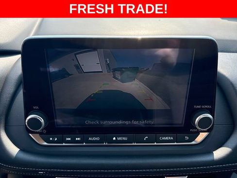 Used 2025 Nissan Rogue SV AWD/4WD image 19