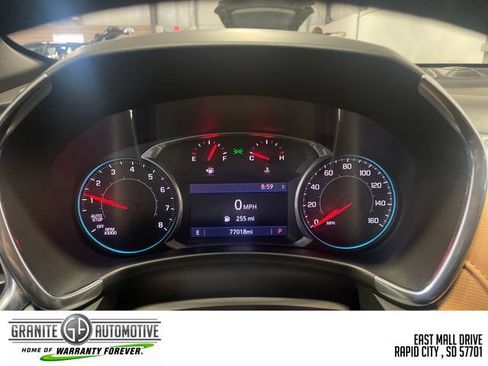 Used 2019 Chevrolet Equinox Premier w/ LPO, Cargo Package FWD image 24