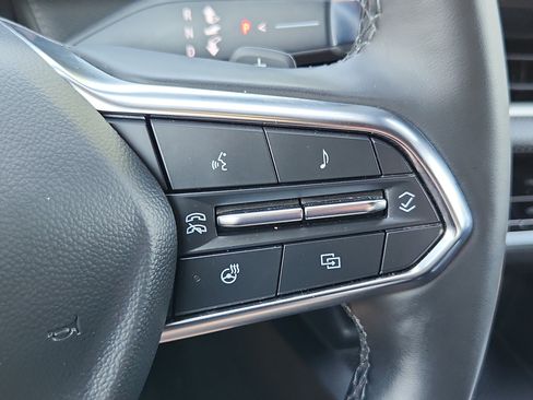 Used 2025 Chevrolet Equinox LT w/ Convenience Package II AWD/4WD image 22