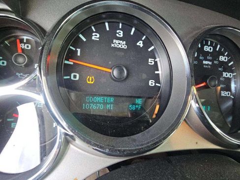 Used 2014 GMC Sierra 2500 SLE w/ Texas Edition image 9