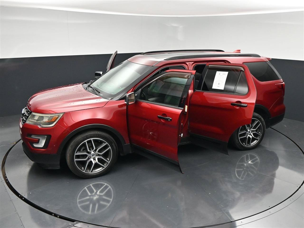 Used 2017 Ford Explorer Sport w/ Equipment Group 401A AWD/4WD image 37