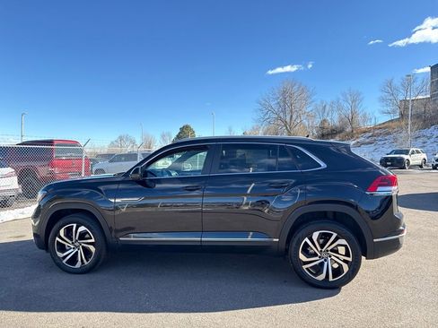 Used 2022 Volkswagen Atlas Cross Sport SEL image 4