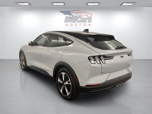 Used 2021 Ford Mustang Mach-E Select w/ Comfort/Appearance Package image 6