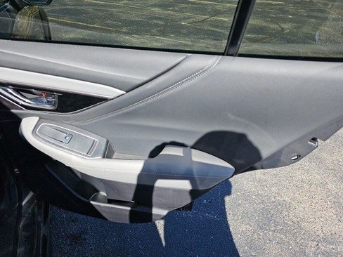 Used 2024 Subaru Outback Limited image 17