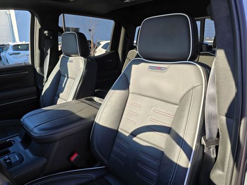 Used 2024 GMC Sierra 1500 AT4X image 21