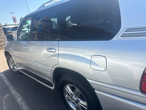 Used 2006 Lexus LX 470 4WD image 17