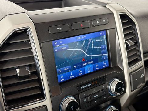 Used 2020 Ford F150 Lariat w/ Equipment Group 502A Luxury AWD/4WD image 14