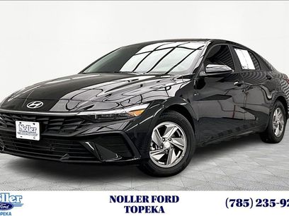 Used 2025 Hyundai Elantra SE