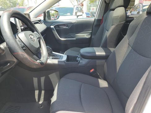 Used 2024 Toyota RAV4 XLE w/ Convenience Package FWD image 19