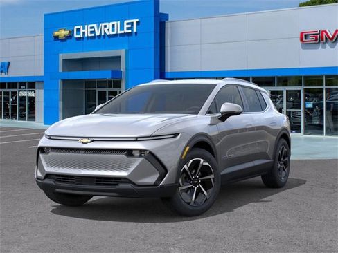 New 2026 Chevrolet Equinox EV LT image 6