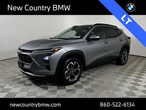 Used 2024 Chevrolet Trax LT w/ Driver Confidence Package image 3