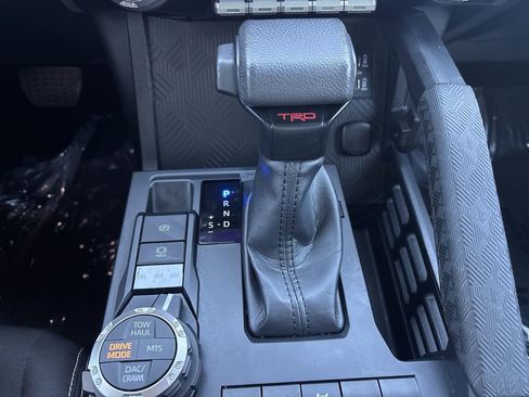 Used 2024 Toyota Tacoma TRD Off-Road image 16