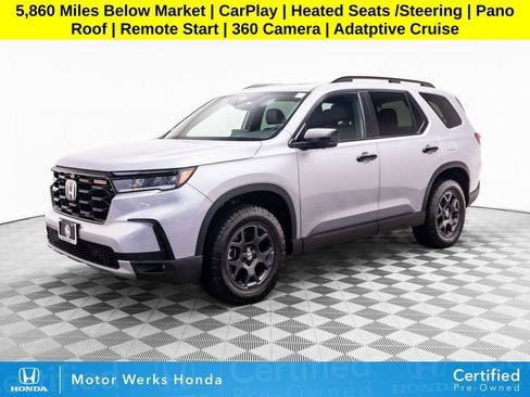 Certified 2025 Honda Pilot TrailSport image 1