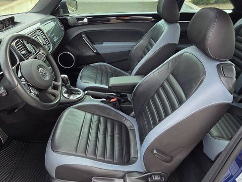 Used 2013 Volkswagen Beetle 2.0T FWD image 9
