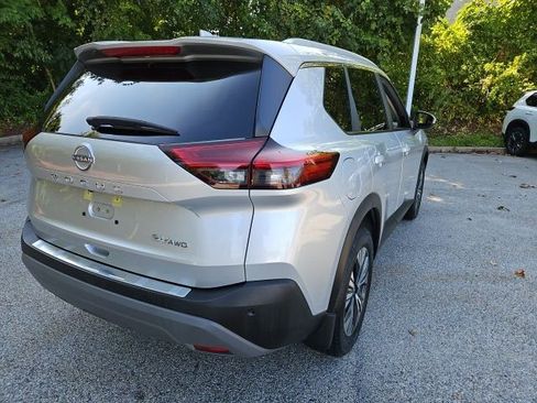 Certified 2023 Nissan Rogue SV w/ SV Premium B Package image 8