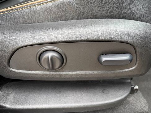 Used 2023 GMC Terrain AT4 image 29