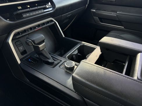 Used 2022 Toyota Tundra SR5 image 20