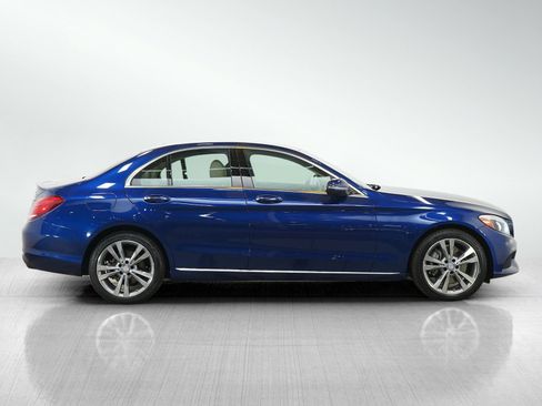 Used 2017 Mercedes-Benz C 300 4MATIC Sedan image 6