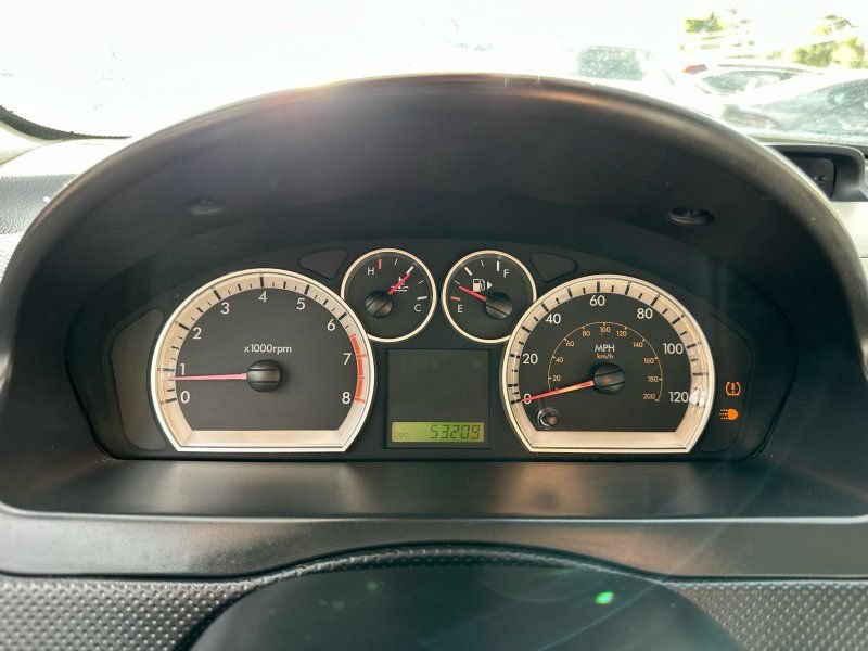 Used 2011 Chevrolet Aveo5 LT FWD image 19