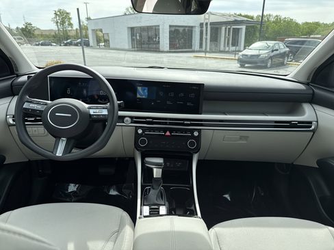Used 2025 Hyundai Tucson SEL FWD image 28