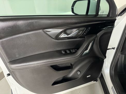 Used 2024 Chevrolet Blazer Premier w/ Enhanced Convenience Package AWD/4WD image 34