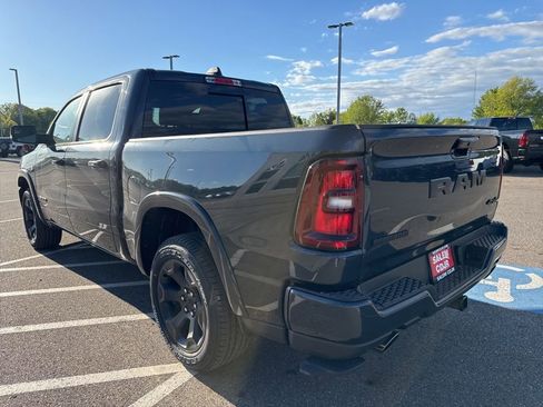 New 2026 RAM 1500 Big Horn AWD/4WD image 6