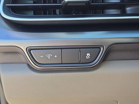 New 2026 Kia Carnival FWD image 28