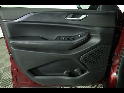 New 2025 Jeep Grand Cherokee Laredo X w/ Luxury Tech Group I image 20