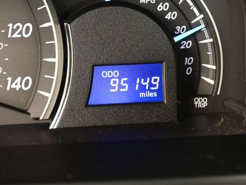 Used 2014 Toyota Camry LE FWD image 28