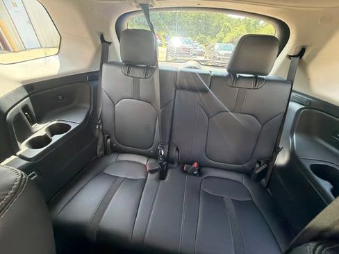Certified 2025 Honda Pilot EX-L image 18