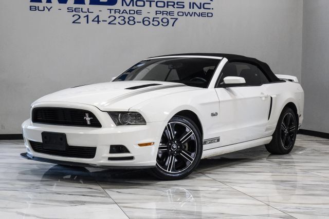 Used 2013 Ford Mustang GT Premium w/ Electronics Pkg RWD image 2