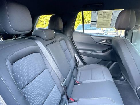 Used 2026 Chevrolet Equinox LT FWD image 29