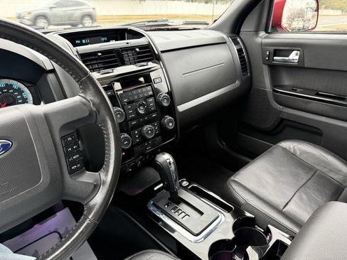Used 2010 Ford Escape Limited image 21