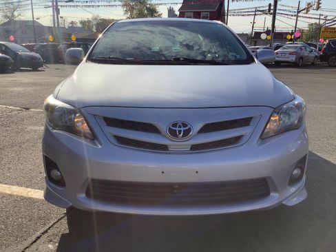 Used 2012 Toyota Corolla S image 2