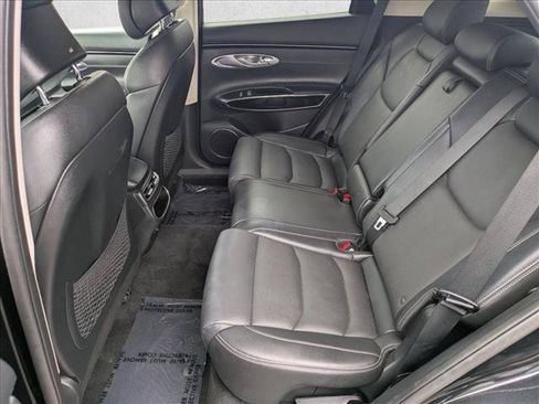 Used 2025 Genesis GV70 2.5T AWD/4WD image 18