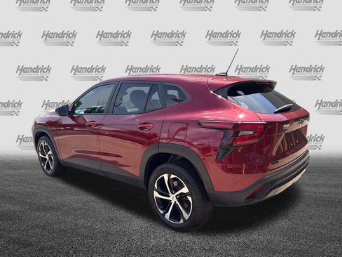 Used 2024 Chevrolet Trax RS w/ Driver Confidence Package FWD image 8