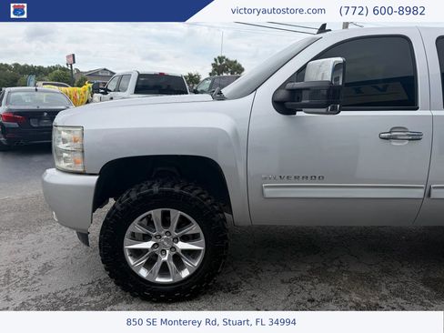 Used 2011 Chevrolet Silverado 1500 LT w/ Max Trailering Pack image 6