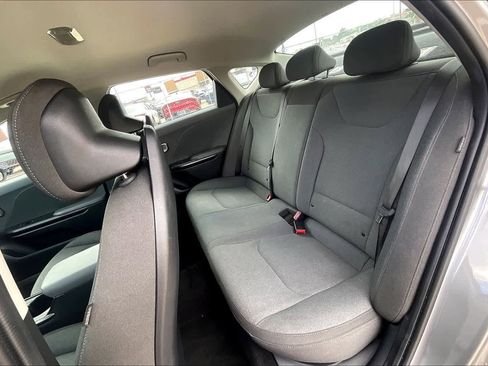 Used 2025 Kia K4 FWD image 27