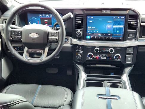 Used 2025 Ford F250 Platinum w/ FX4 Off-Road Package AWD/4WD image 27