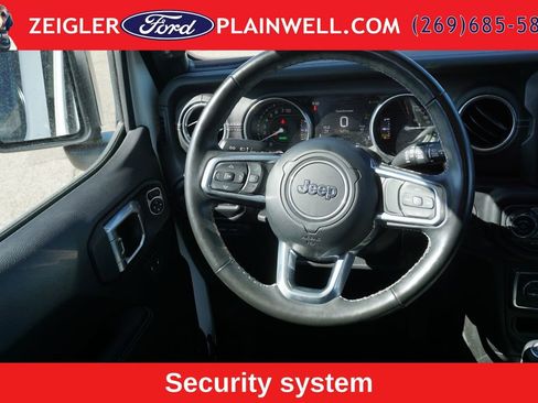 Used 2023 Jeep Wrangler Unlimited Sahara w/ Cold Weather Group AWD/4WD image 13