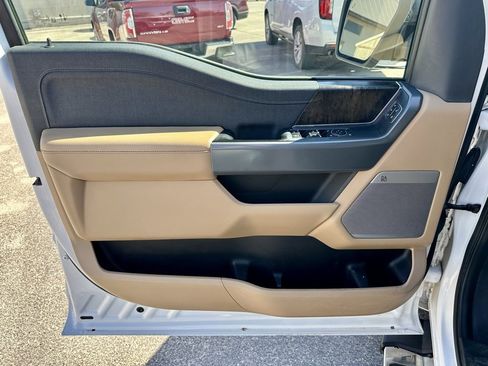 Used 2021 Ford F150 Lariat w/ Equipment Group 502A High image 27