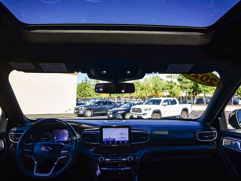 Used 2022 Ford Explorer ST-Line w/ Class IV Trailer Tow Package image 20