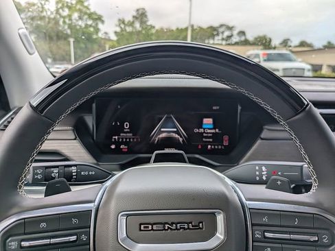 Used 2024 GMC Acadia Denali w/ Super Cruise Package FWD image 31