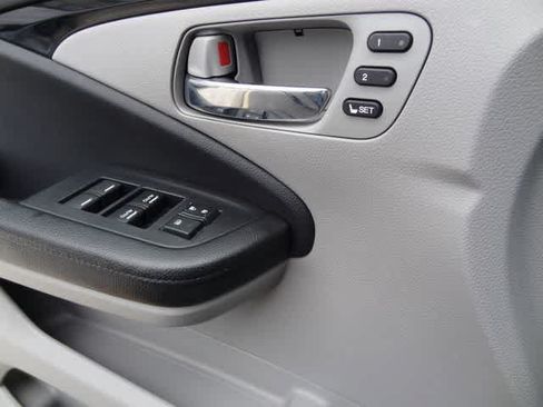 Used 2017 Honda Pilot Touring image 22
