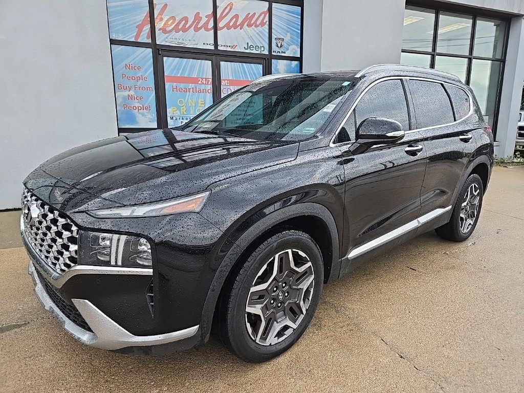 Used 2022 Hyundai Santa Fe Limited FWD image 2