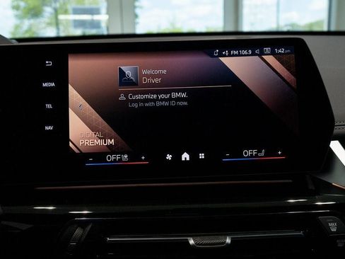 Used 2025 BMW X1 xDrive28i w/ Premium Package AWD/4WD image 29